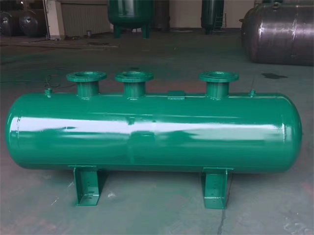 1679991473376569.jpeg 右玉右玉右玉蒸汽分气缸1.jpeg